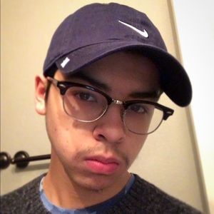 Meet your Posher, Chris